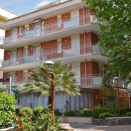 Hotel Arno Misano Adriatico Kültér fotó