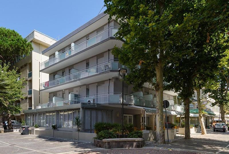 Hotel Arno Misano Adriatico Kültér fotó