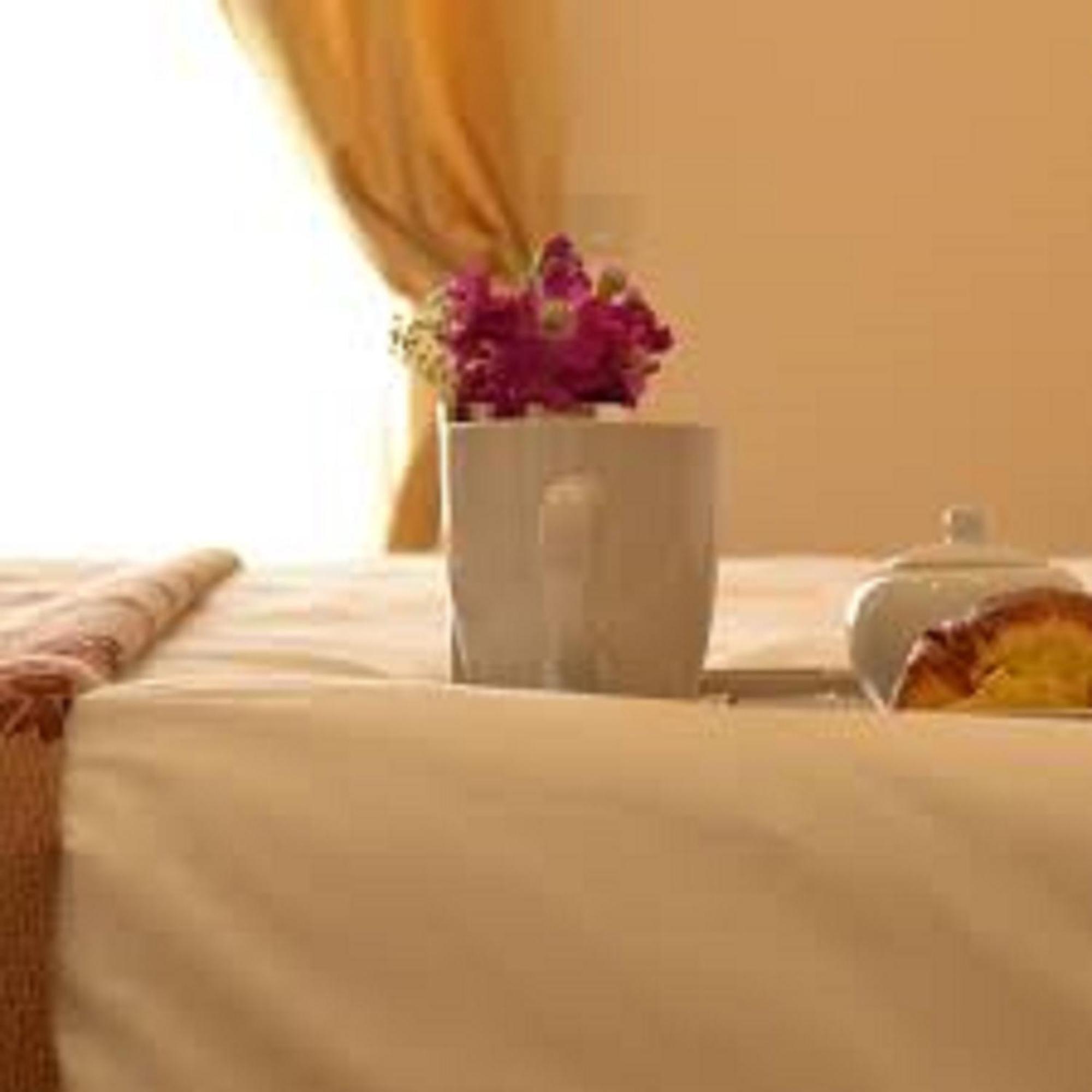 Hotel Arno Misano Adriatico Szoba fotó