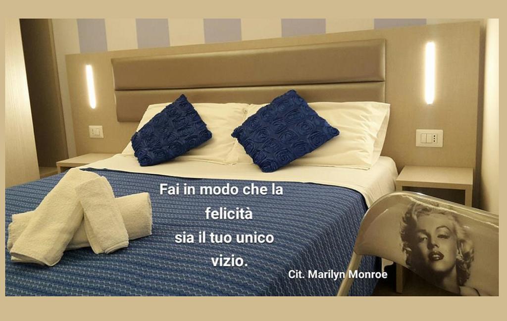 Hotel Arno Misano Adriatico Kültér fotó