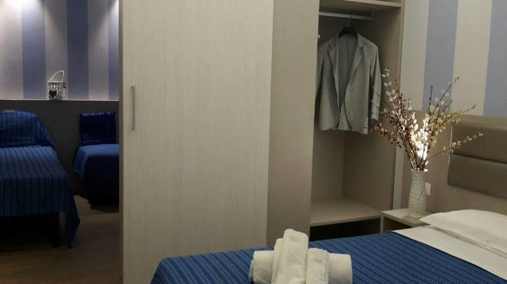 Hotel Arno Misano Adriatico Kültér fotó