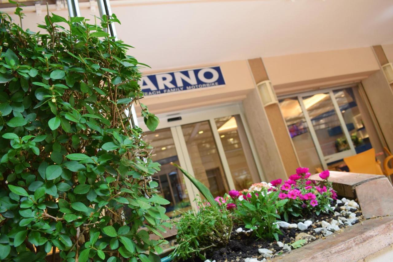 Hotel Arno Misano Adriatico Kültér fotó