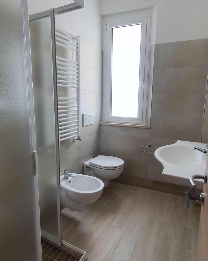 Hotel Arno Misano Adriatico Kültér fotó